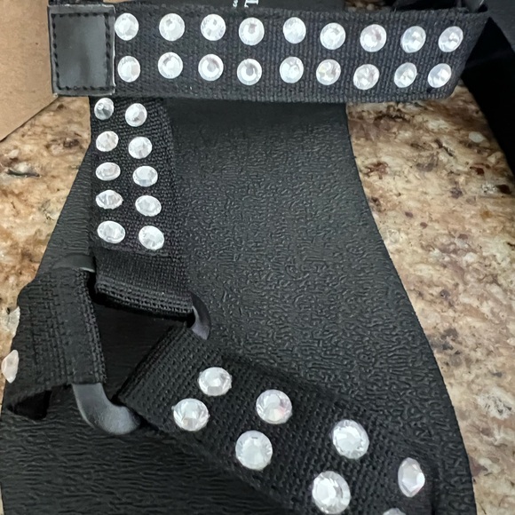 🖤Portland Summer shinny sandals 🖤 - Picture 6 of 6